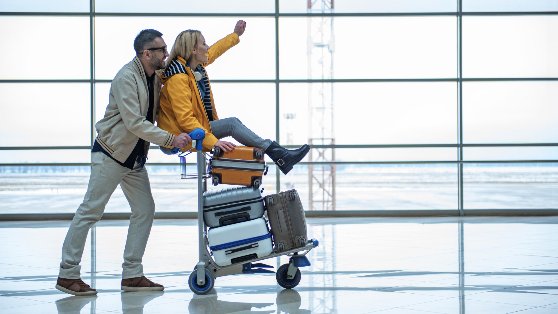 1920 x 1080 - Airport Summer Scratch