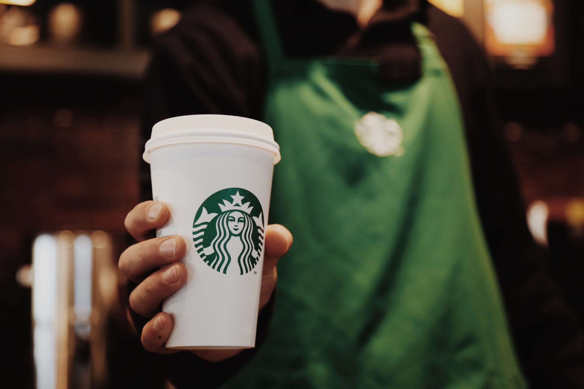 Ari Kytsya'S Starbucks Video: The Aftermath - 2yxl6m0