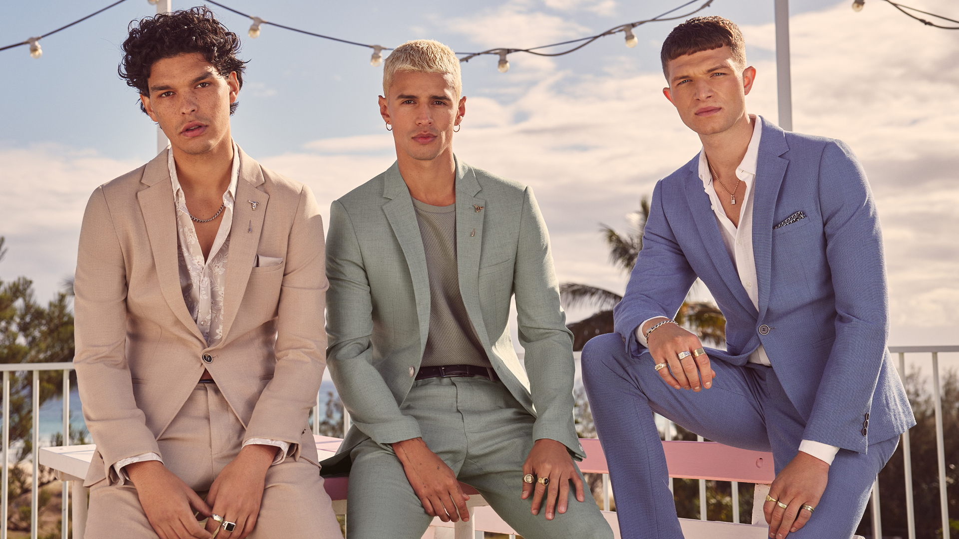 O-0355-Jul-22-SS22-NewSeasonDigitalAsssets-LAM-HeroBanners-QIC-1920x1080_1_1